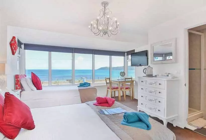 پانسیون Shoreline Lodgings