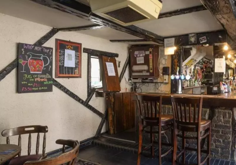 The White Hart Inn