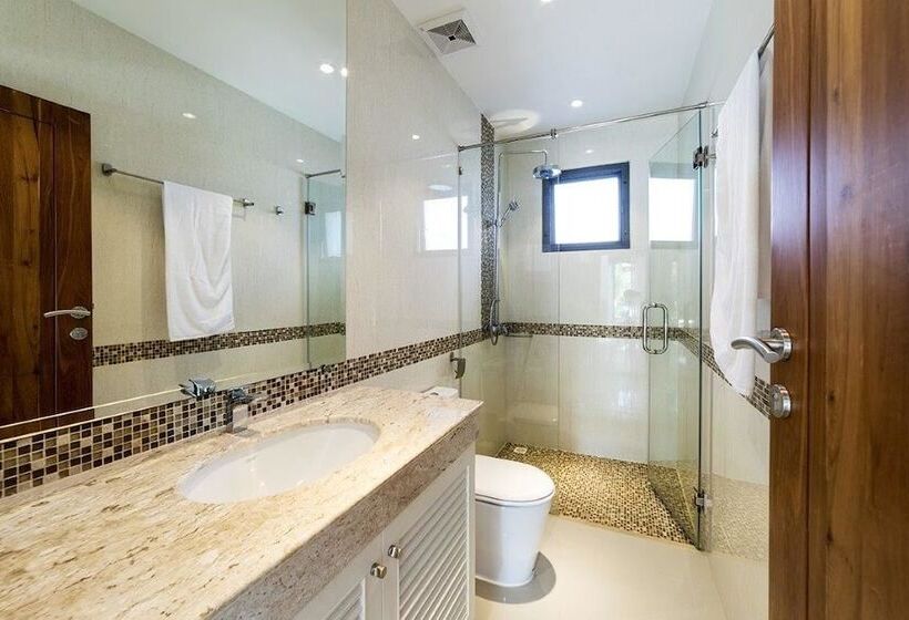 Asia Baan 10 Pool Villas