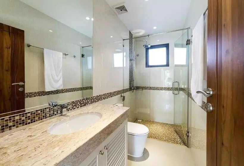 Asia Baan 10 Pool Villas