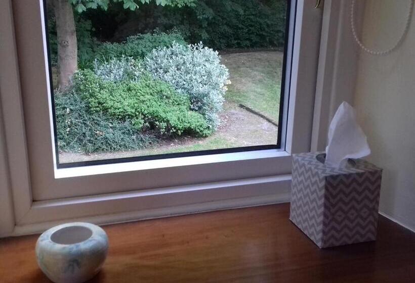 Bed and Breakfast Foxlow Coach House