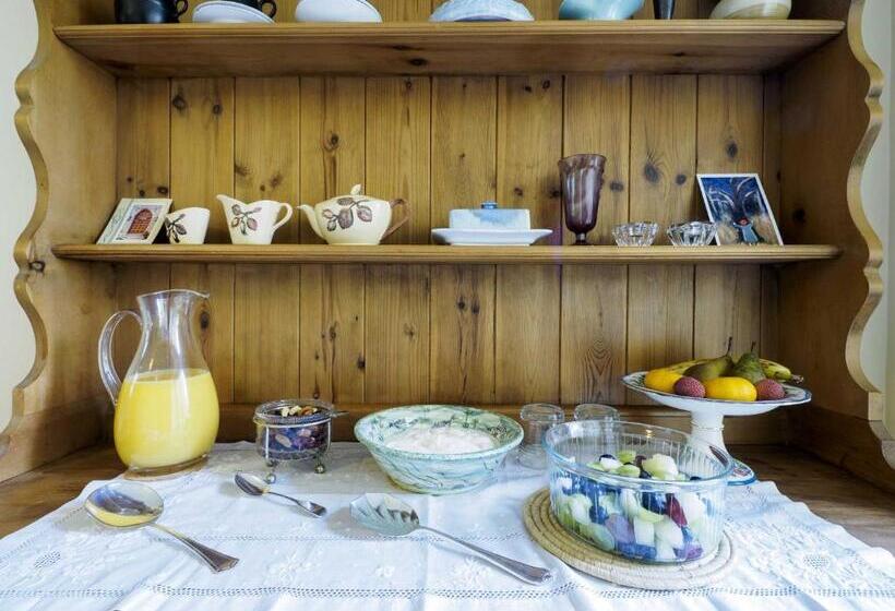 Bed and Breakfast Foxlow Coach House