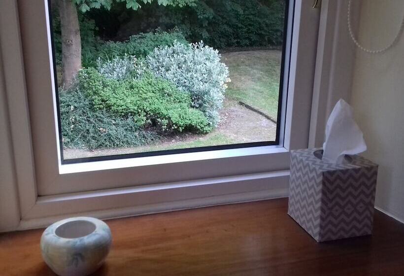 Bed and Breakfast Foxlow Coach House