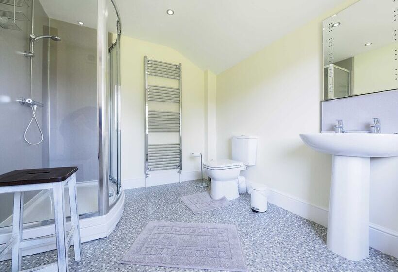 Bed and Breakfast Foxlow Coach House