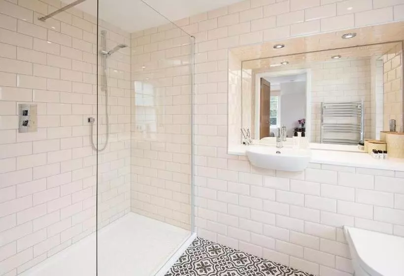 ベッドアンドブレックファースト Mill House Monzie