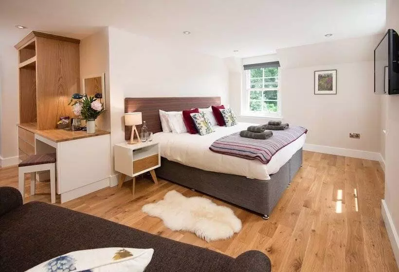 ベッドアンドブレックファースト Mill House Monzie