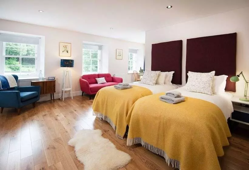 ベッドアンドブレックファースト Mill House Monzie