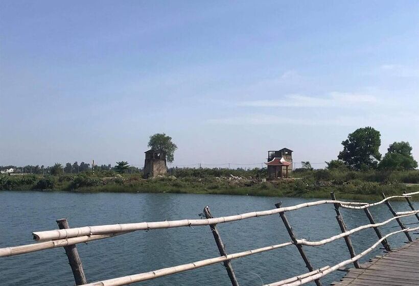 تختخواب و صبحانه New Destination Hoi An