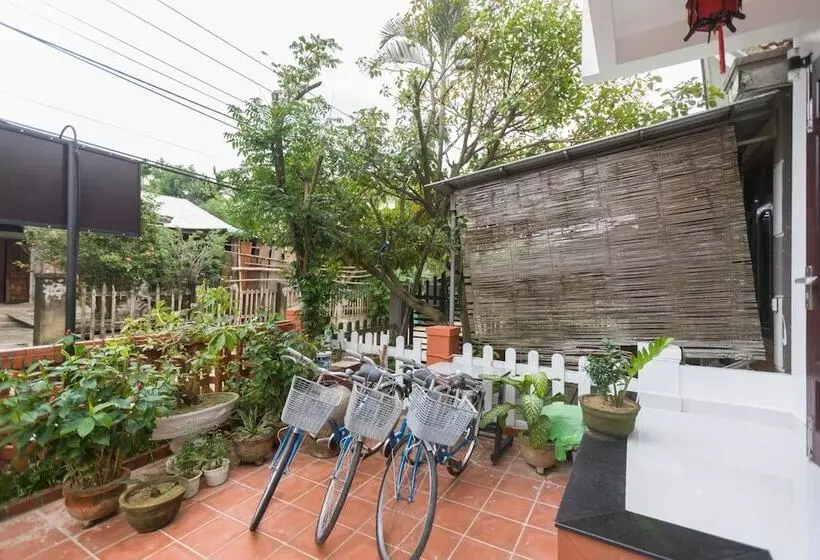 تختخواب و صبحانه New Destination Hoi An