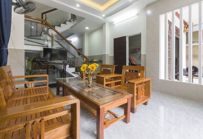 تختخواب و صبحانه New Destination Hoi An