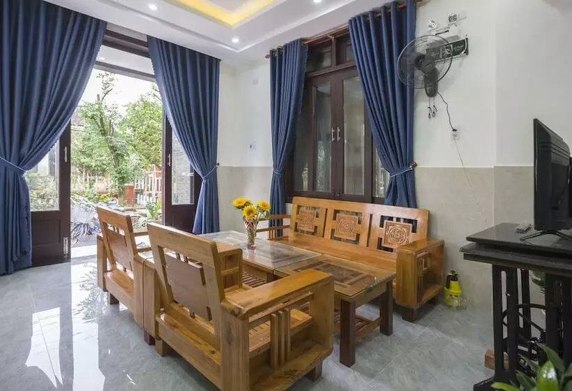 تختخواب و صبحانه New Destination Hoi An