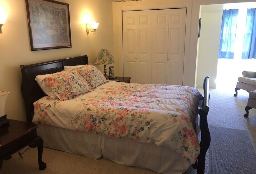 مبيت وإفطار The Abbé House Inn