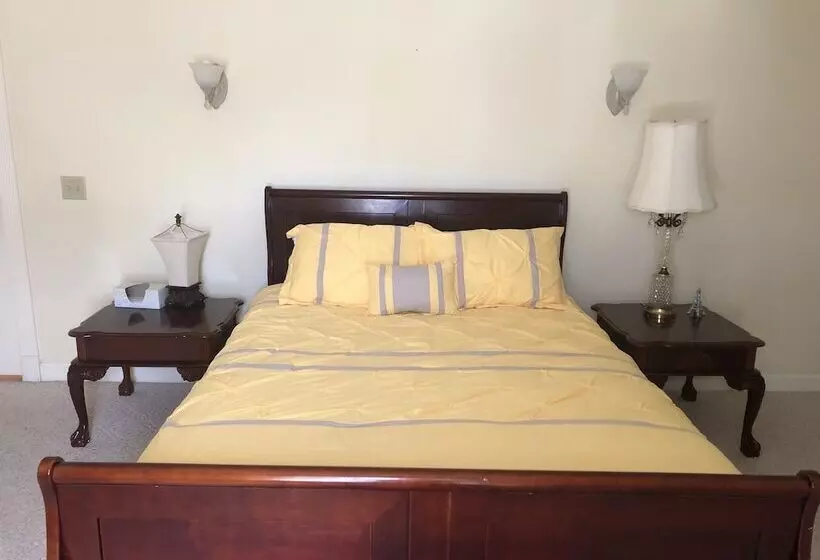 Aamiaismajoitus (B&B) The Abbé House Inn