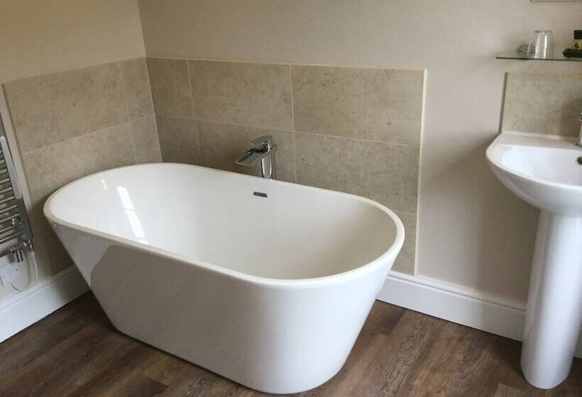 تختخواب و صبحانه The Old Vicarage At Oakridge