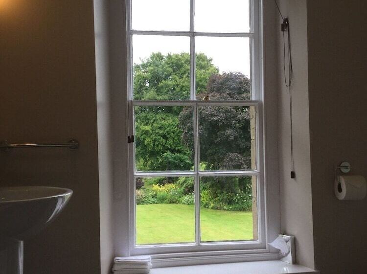 تختخواب و صبحانه The Old Vicarage At Oakridge