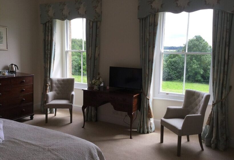 تختخواب و صبحانه The Old Vicarage At Oakridge