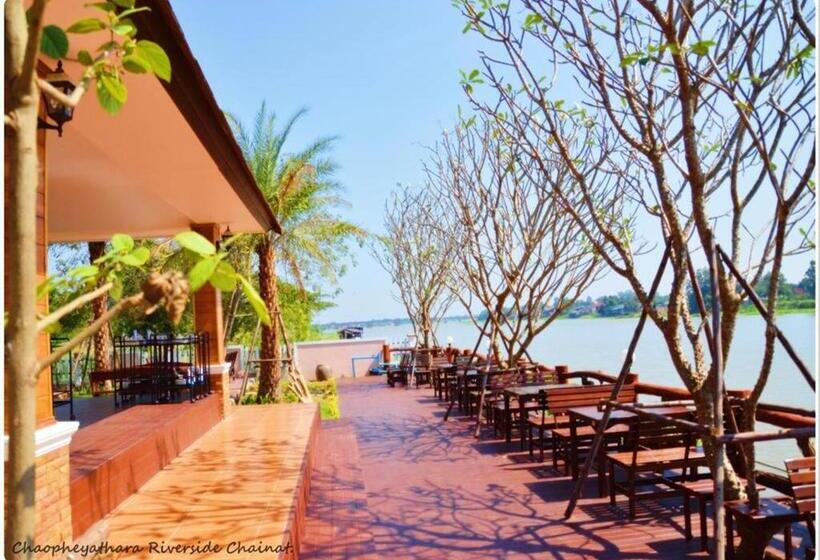 Szálloda Chaophaya Thara Riverside