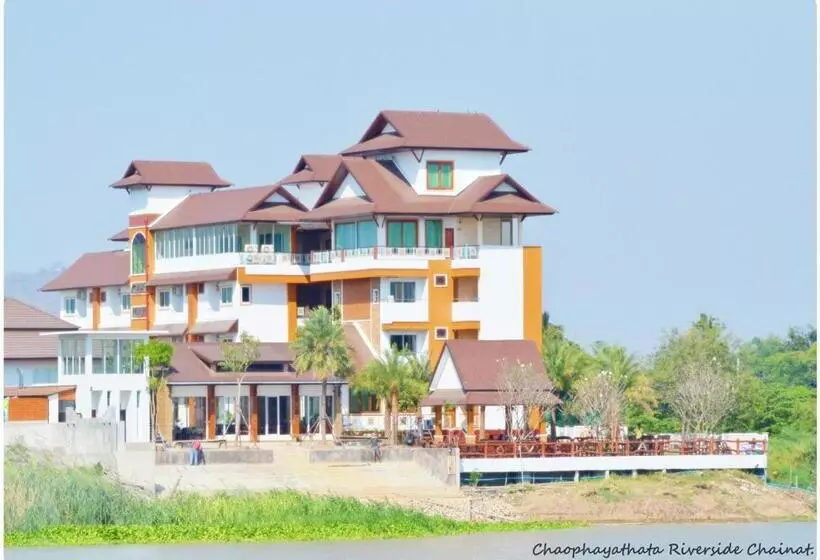 ホテル Chaophaya Thara Riverside