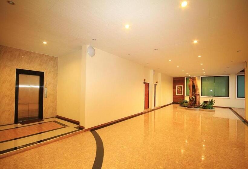 Szálloda Chaophaya Thara Riverside