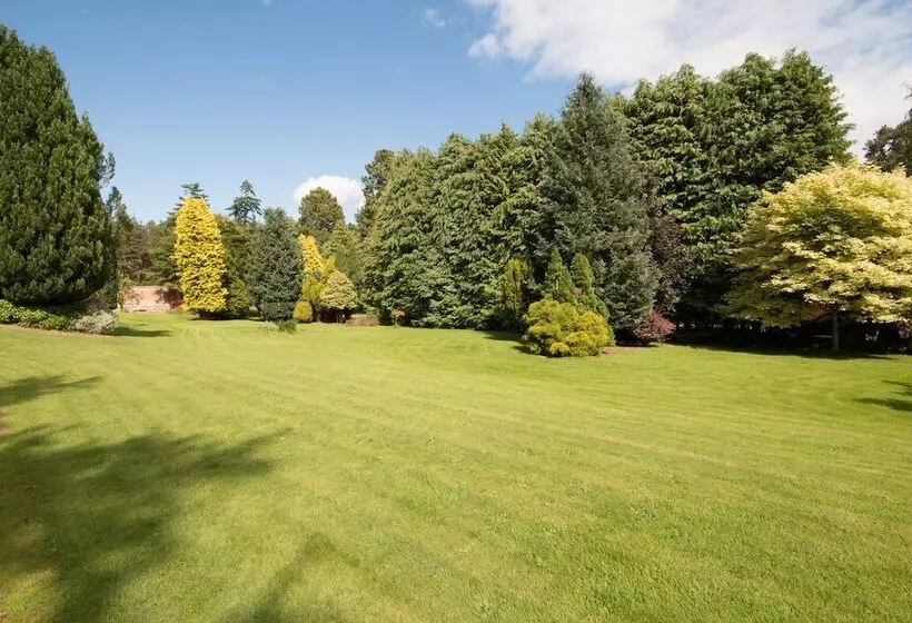 Hotelli Firlands Lodge