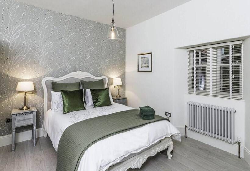 בית מלון כפרי Firlands Lodge