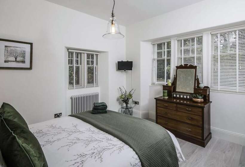 בית מלון כפרי Firlands Lodge