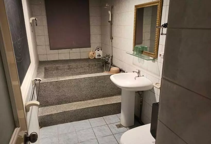 هتل 九族飯店 臺東縣旅館004號