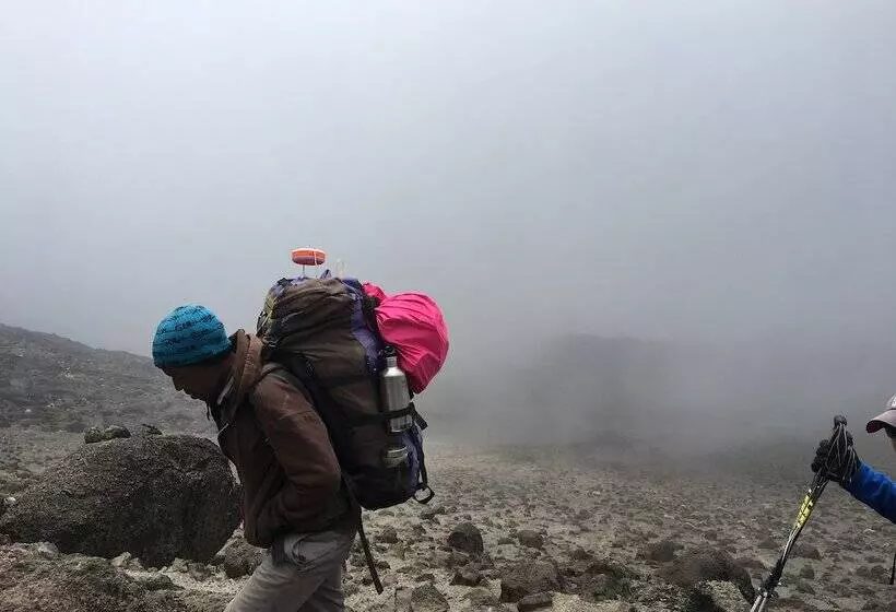 ホテル Kilemakyaro Mountain Lodge
