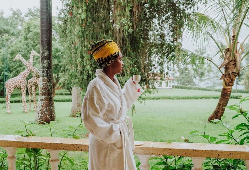 בית מלון כפרי Kilemakyaro Mountain Lodge