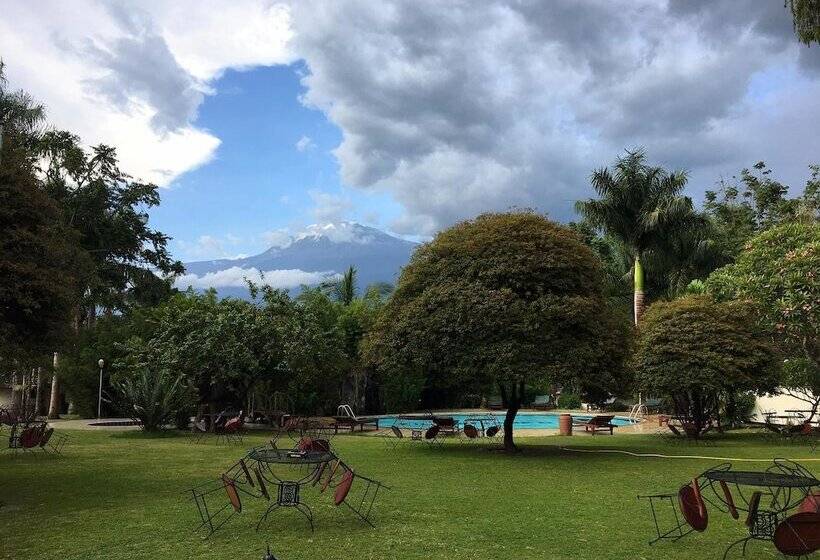 בית מלון כפרי Kilemakyaro Mountain Lodge