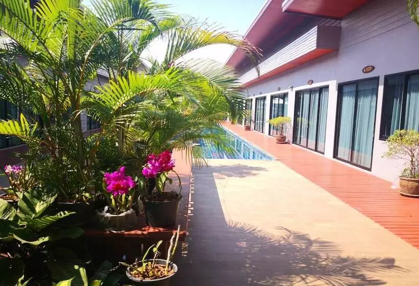 Mayor Hotel Villa Cha Am