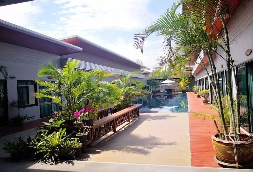 Mayor Hotel Villa Cha Am