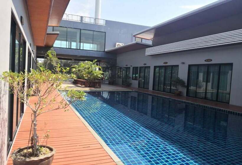 Mayor Hotel Villa Cha Am