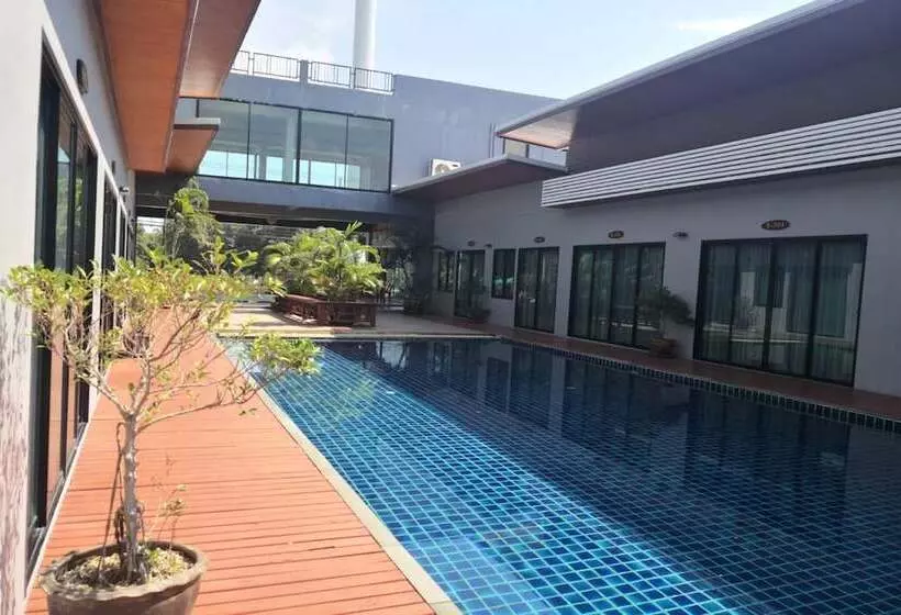 Mayor Hotel Villa Cha Am