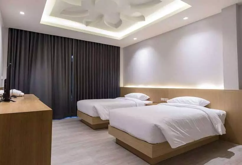 Mayor Hotel Villa Cha Am