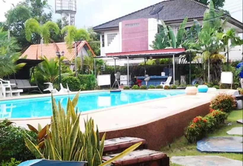 ペンション 7 Colors House