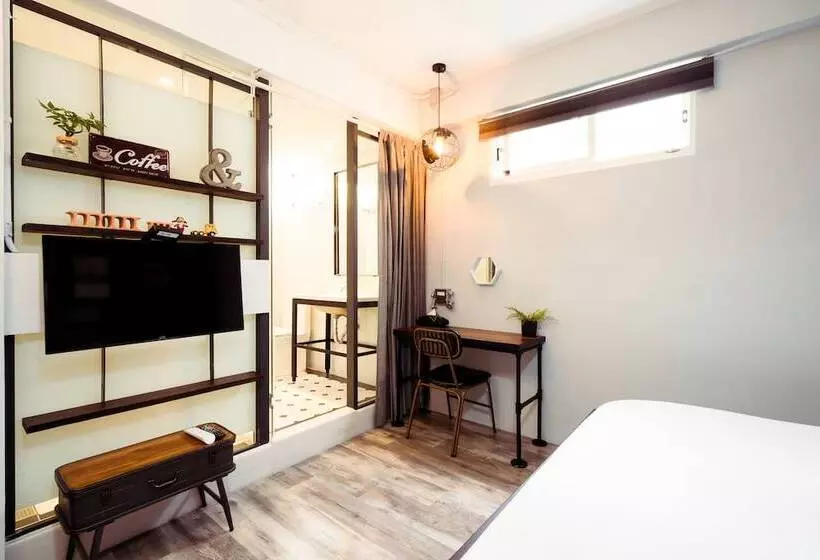 پانسیون A Room Time