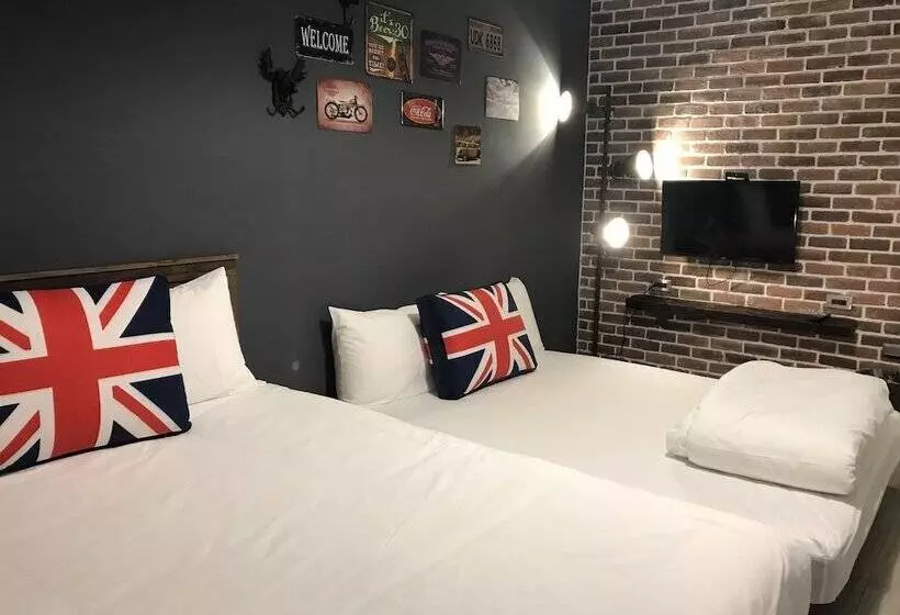 پانسیون A Room Time