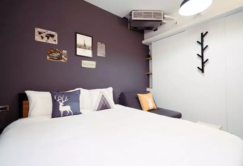 پانسیون A Room Time