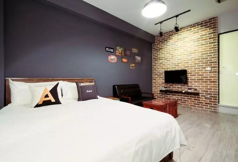 پانسیون A Room Time