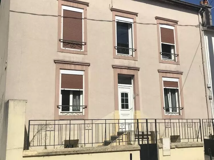 پانسیون Chambres Privées Ysy