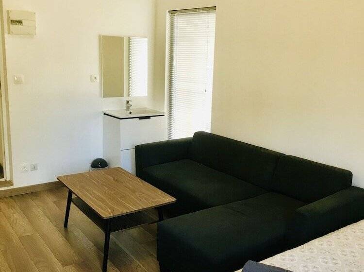 بنسيون Chambres Privées Ysy