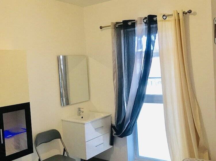 بنسيون Chambres Privées Ysy