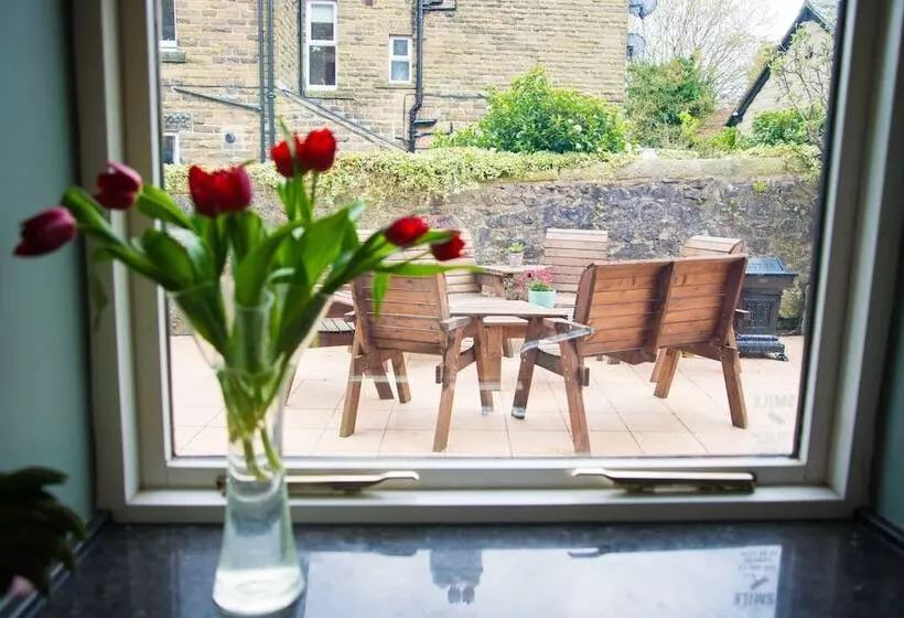 ペンション Compton Guest House