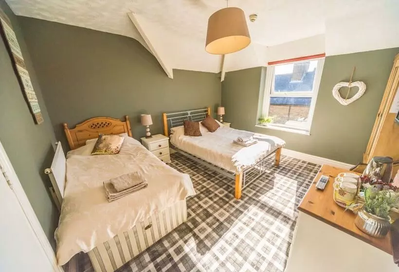 ペンション Compton Guest House