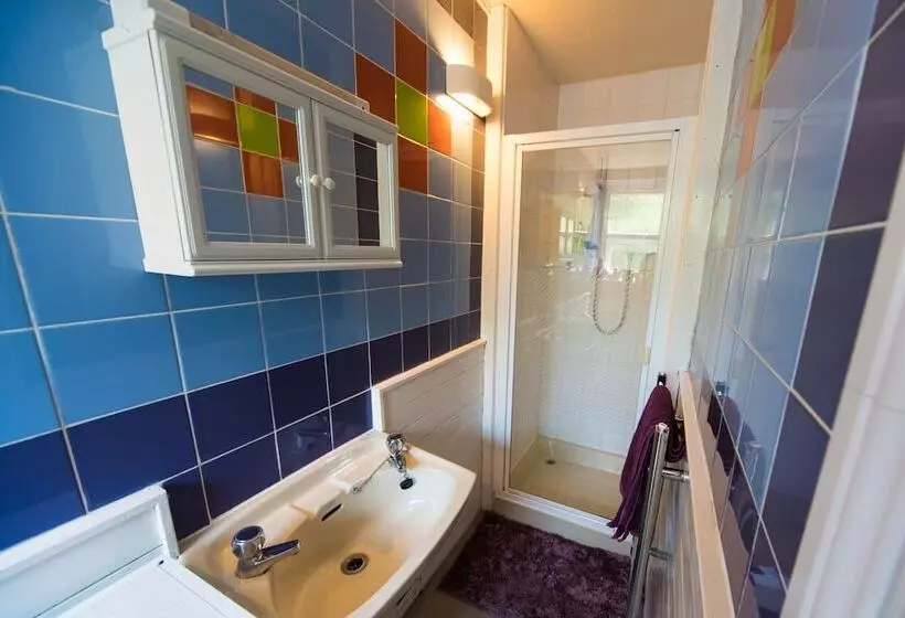 ペンション Compton Guest House