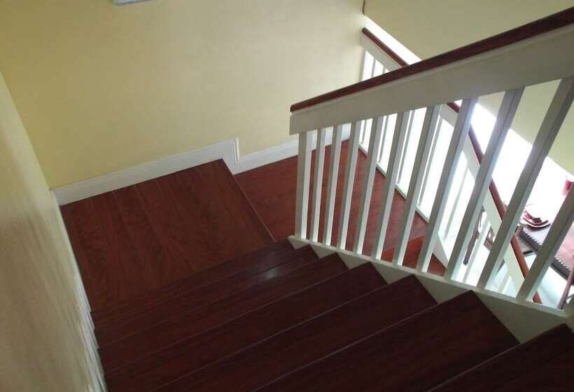 Пансион Dawson's House