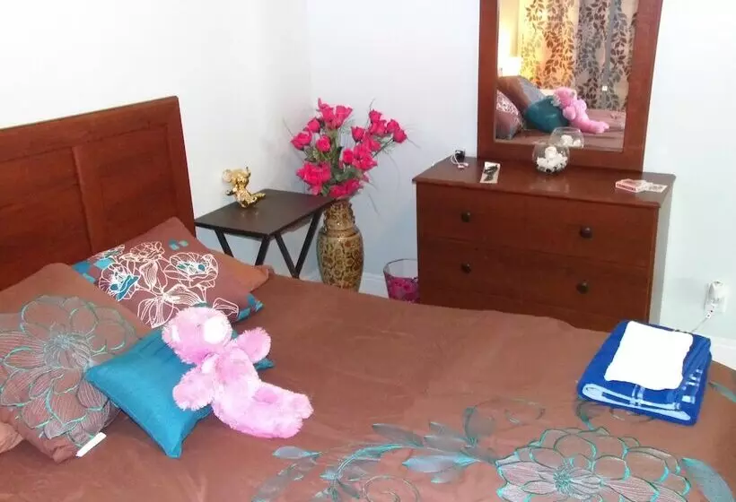 Majatalo Dawson's House