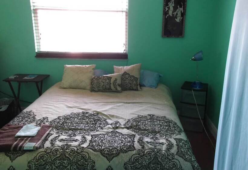 Пансион Dawson's House