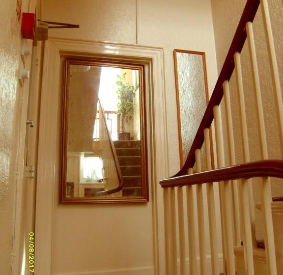 بنسيون St Martins Guest House